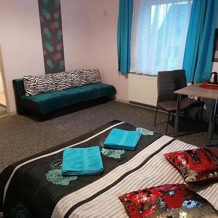 ホームステイ Janeczka カルパッチ